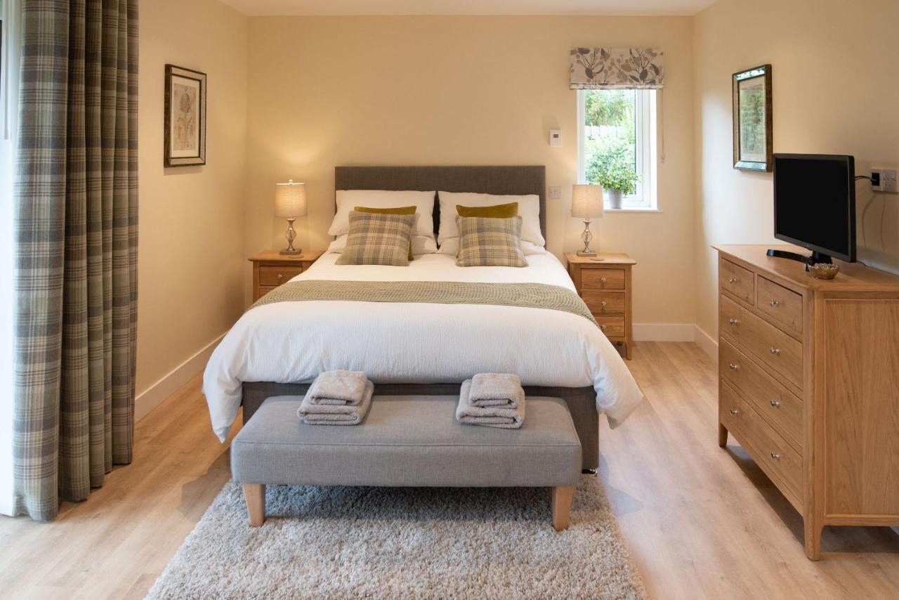Larchwood Lodge Ellon Экстерьер фото