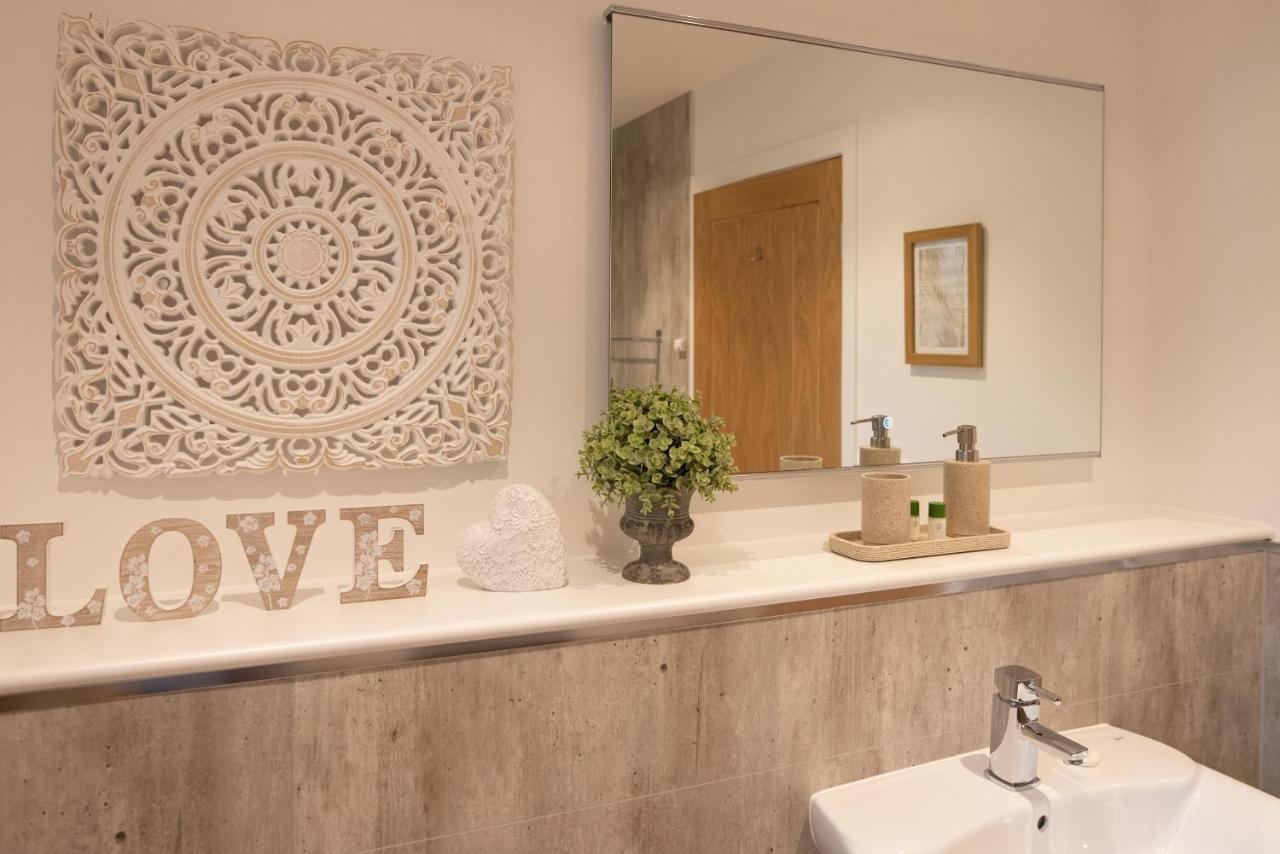 Larchwood Lodge Ellon Экстерьер фото