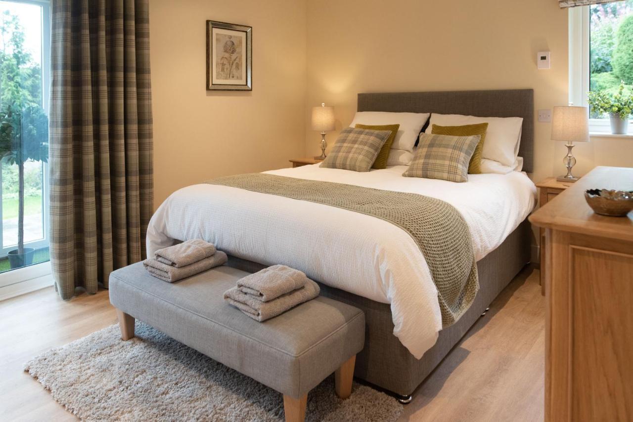 Larchwood Lodge Ellon Экстерьер фото
