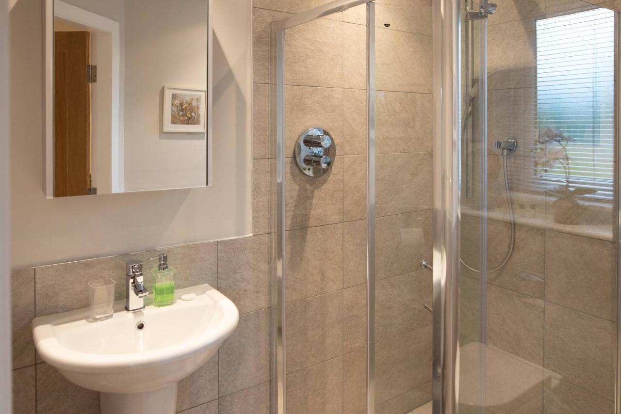 Larchwood Lodge Ellon Экстерьер фото